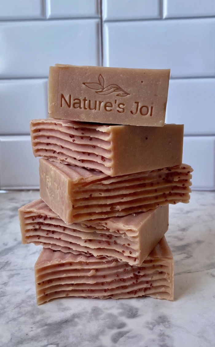 Grapefruit & Mangosteen Hemp Body Soap - Image 3