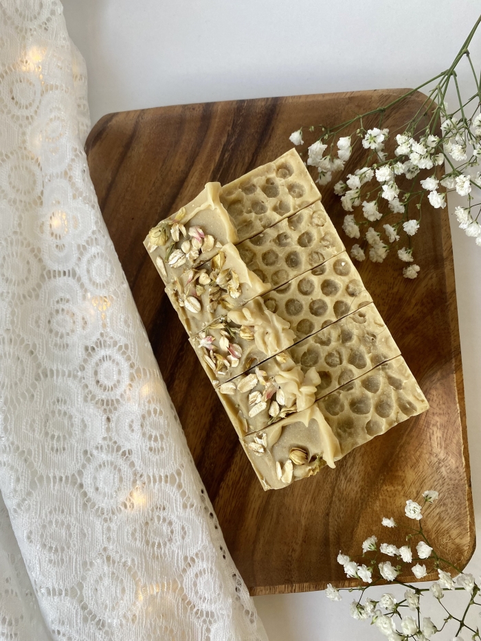 Oatmeal Milk & Honey Hemp Body Soap - Image 2
